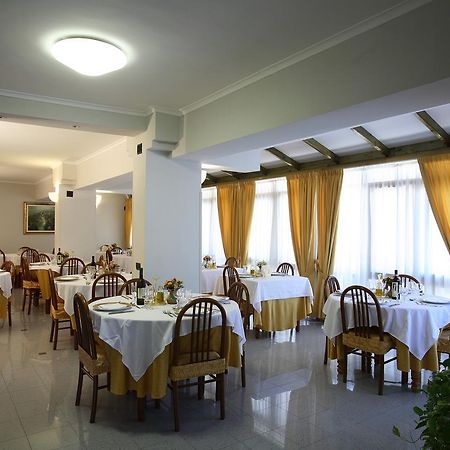 Albergo Terme Santamaria คาสเตลฟอร์เต ภายนอก รูปภาพ
