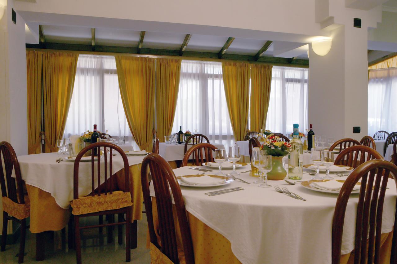 Albergo Terme Santamaria คาสเตลฟอร์เต ภายนอก รูปภาพ