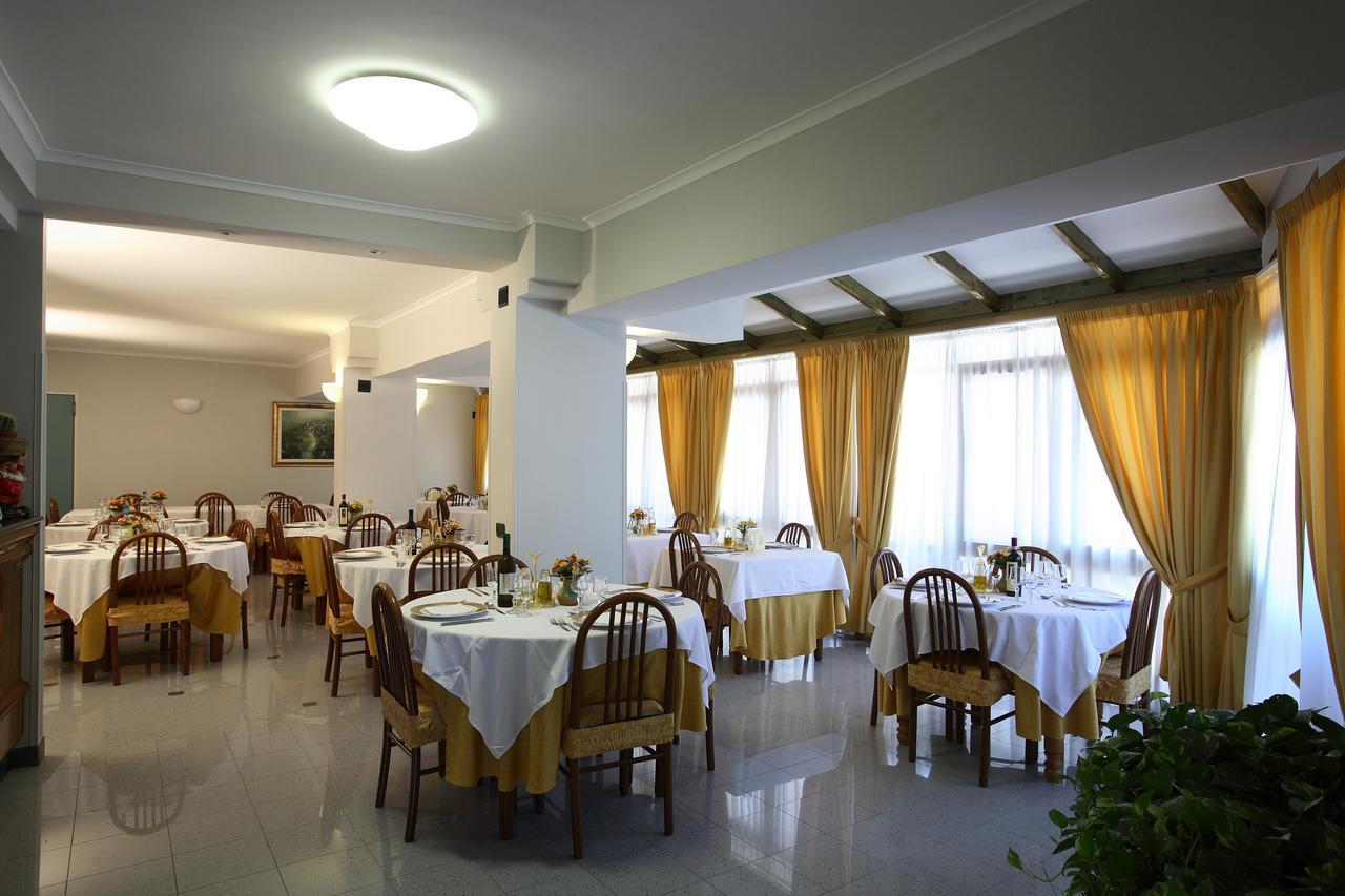 Albergo Terme Santamaria คาสเตลฟอร์เต ภายนอก รูปภาพ