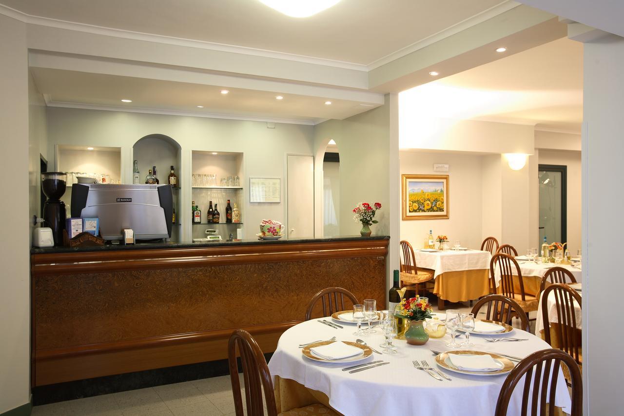Albergo Terme Santamaria คาสเตลฟอร์เต ภายนอก รูปภาพ